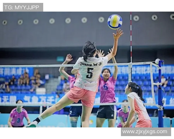 热议成都排球队力量变革背后的策略与挑战分析