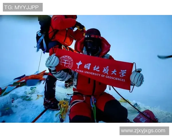 重庆极限运动队在运动世界攀岩锦标赛中的逆袭之旅与荣耀时刻 重庆极限运动队在运动世界攀岩锦标赛中的逆袭之旅与荣耀时刻